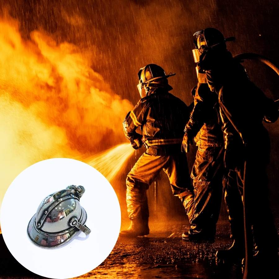 Svendegave til brandmand - kæde med brandmandshjelm vedhæng i sølv - Christian Holm